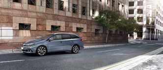 Wyprzedaż rocznika 2016. Gdzie szukać najlepszych ofert?