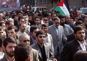 Sankcje wobec Iranu. Eksport irańskiej ropy wyższy dzięki Chinom