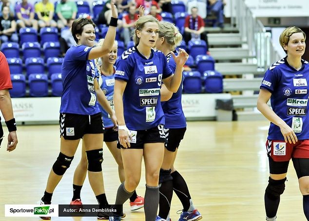 Do zespołu dołączyła m.in Ewa Andrzejewska i Paulina Muchocka
