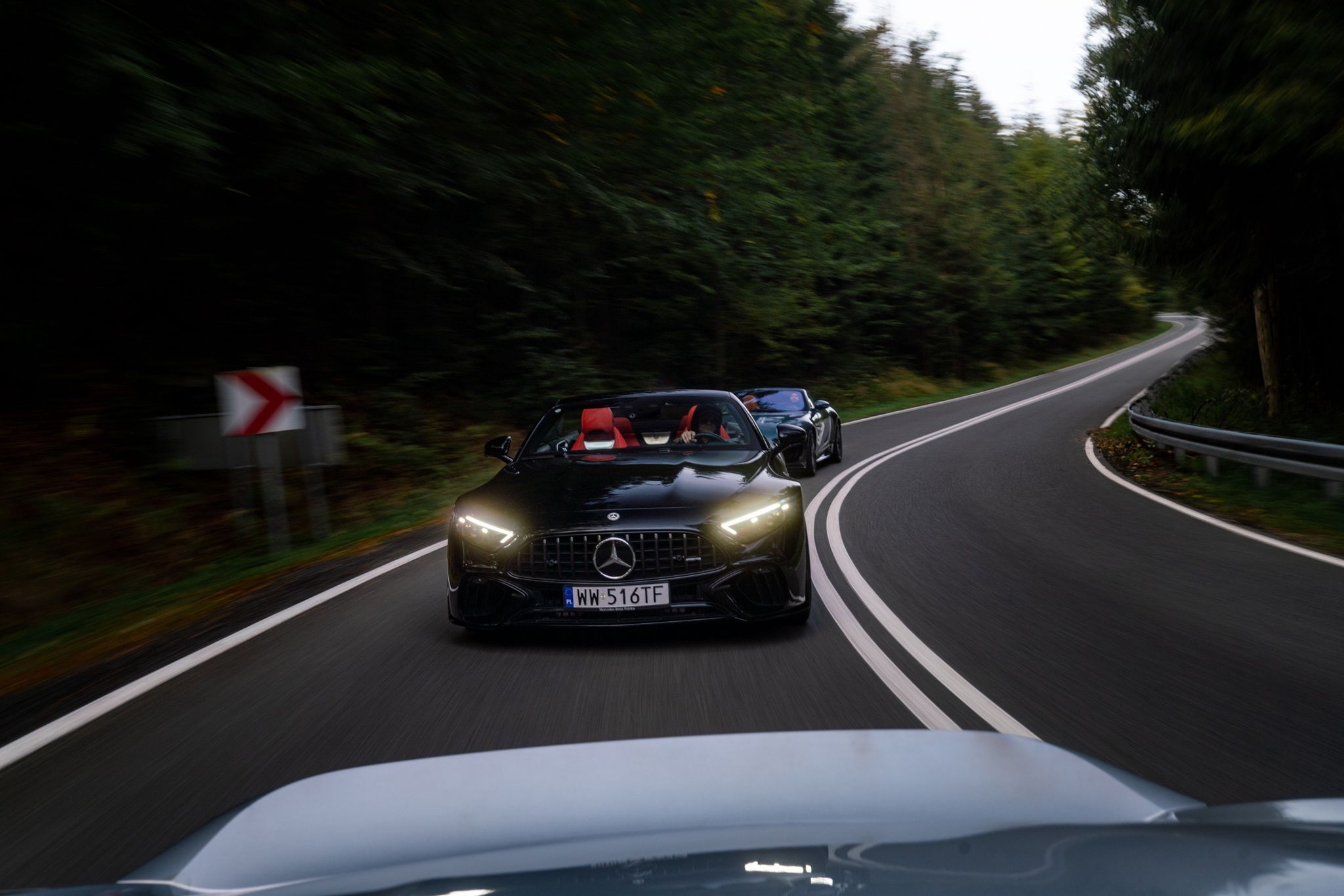 Porsche 718 Spyder vs. Mercedes-AMG SL 63 vs. Jaguar F-Type P450 