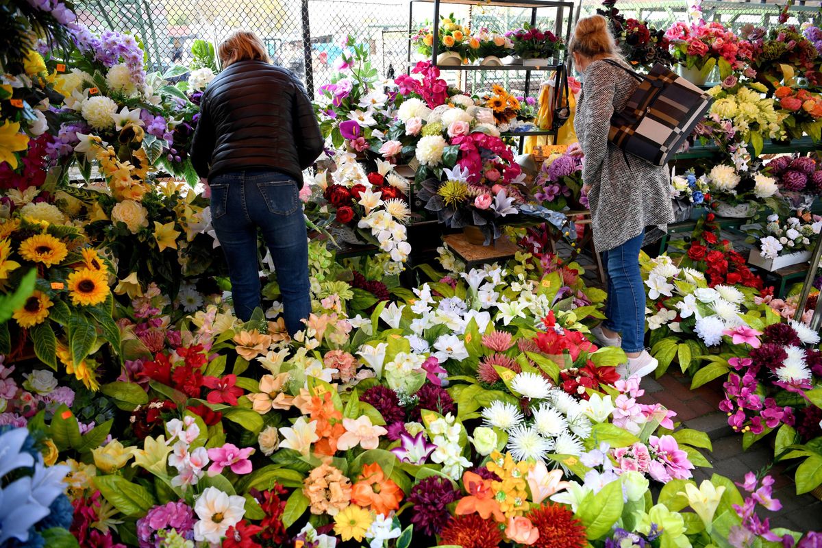 Warszawa sprzedaż kwiatów i zniczy