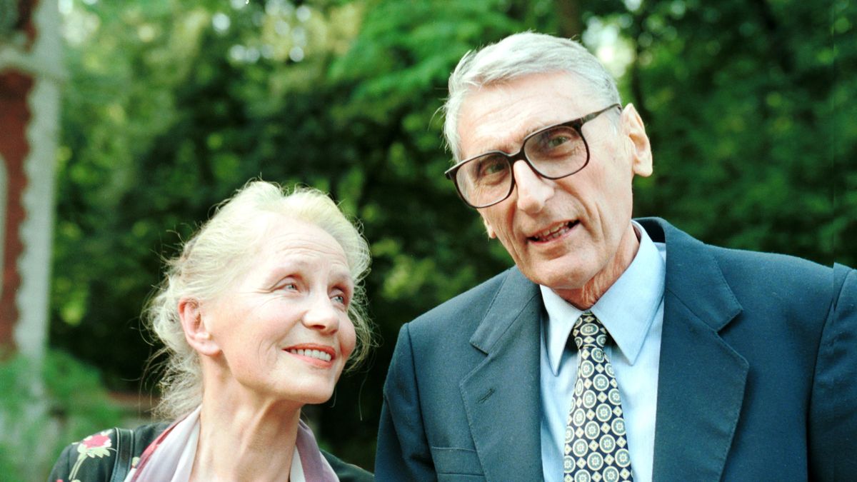 Andrzej Zawada z żoną, aktorką Anną Milewską (1999 rok)