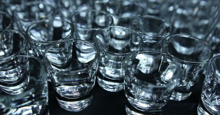 Akcyza na piwo, wino i wódkę w górę. Tyle będzie trzeba zapłacić w 2023 roku!
