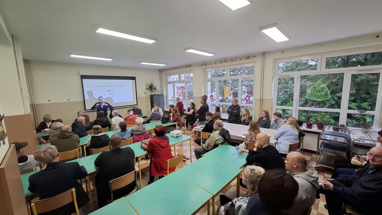 Szczecin: Debata o remoncie ul. Emilii Plater. Będzie ścieżka rowerowa