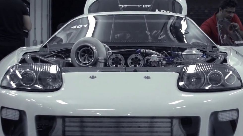 Potwór na kołach! Toyota Supra rozpędza się do 387 km/h w ciągu 6 sekund! 1