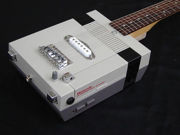 Konsola Nintendo zamieniona w gitarę [wideo]