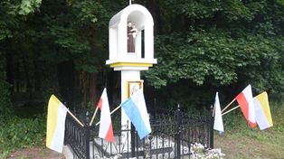 Zawory: W miejscowości poświęcono odrestaurowaną figurę św. Antoniego z Padwy