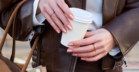 Profesjonalny manicure w 15 minut? Tak, to jest HIT!
