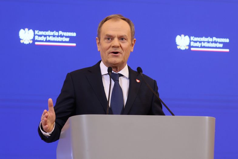 Nie każdy dostał 800 plus. Donald Tusk obiecuje wyrównanie