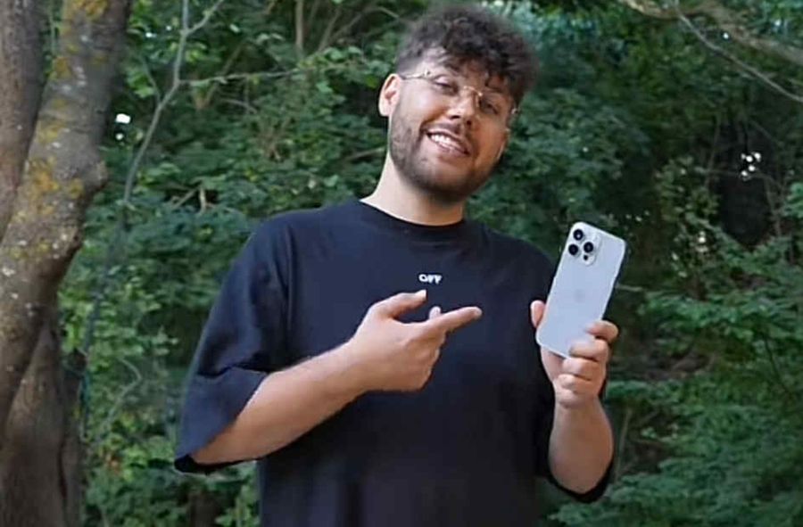 Jawor zniszczył iPhone'a 16 Pro Max. "Ten stary złom nie będzie 