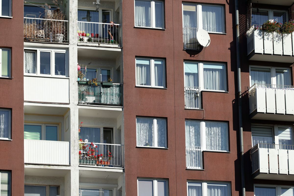 Уряд Польщі хоче змусити власників порожніх квартир платити більше податків