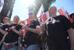 Narodowcy maszerują ulicami Warszawy