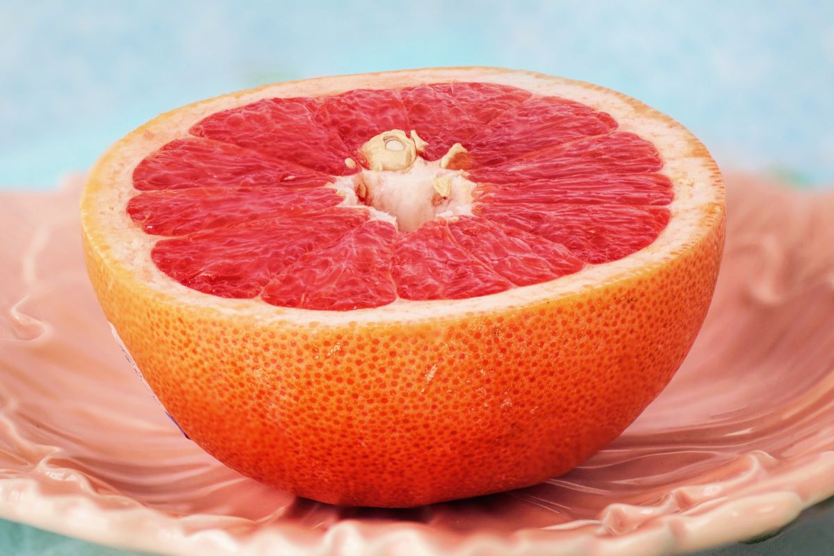 Including red citrus fruits in your diet is worthwhile.