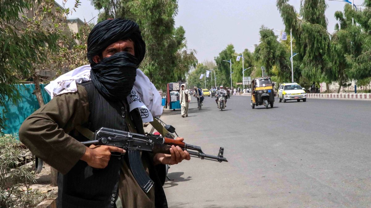 Afghanistan Independence Day epa09420632 Taliban patrol as nation celebrate the 102nd Independence Day in Kandahar, Afghanistan, 19 August 2021.  Afghanistan is celebrating the 102nd anniversary of its independence from British rule on 18 August.  EP