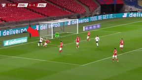 Eliminacje do MŚ 2022. Anglia - Polska. Po tym faulu był rzut karny. Czy sędzia postąpił słusznie? [WIDEO]