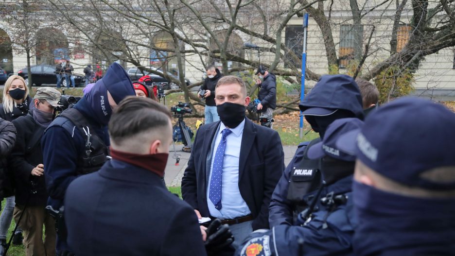 Robert Bąkiewicz i jego Stowarzyszenie mogą zostać wykreślone z rejestru KRS