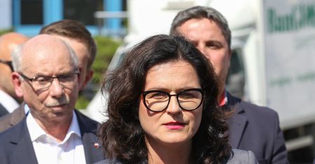Dulkiewicz pisze do premiera. Chodzi o 1 września