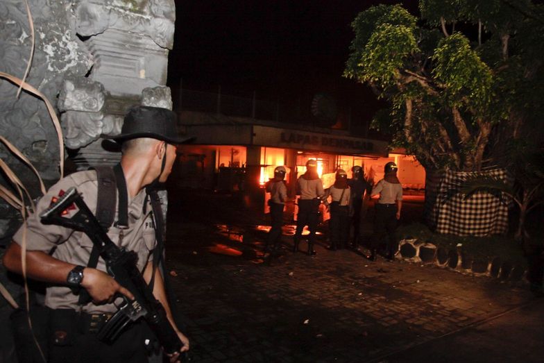 Indonezja: Więzienie na Bali opanowane