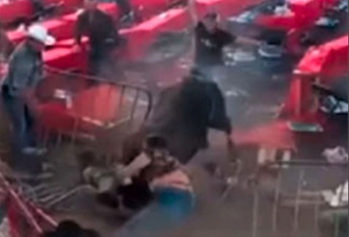 Byk wydostał się z areny. Wstrząsające wideo z nielegalnego rodeo