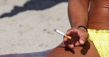 Hiszpania zakaże palenia na wszystkich plażach. Kary będą ogromne