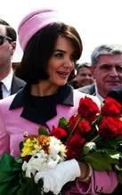 Katie Holmes powraca jako Jackie Kennedy