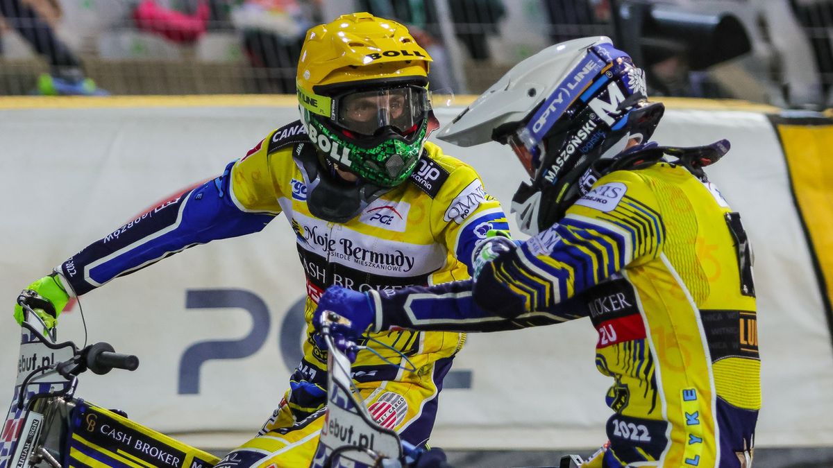 Martin Vaculik (kask żółty) i Bartosz Zmarzlik