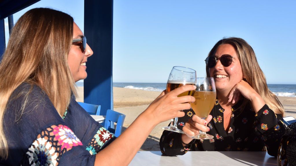 Czy w restauracjach można spotykać się ze znajomymi?