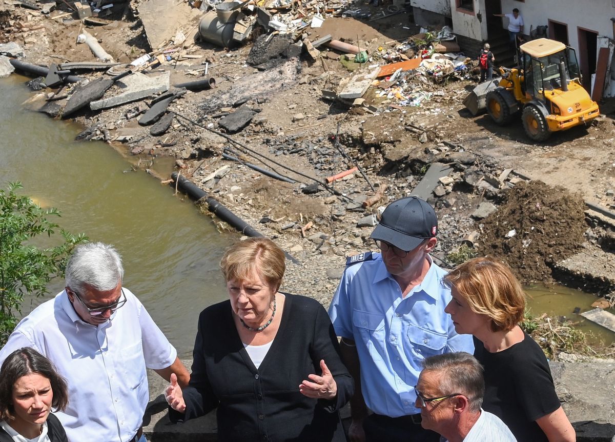 Powodzie w Niemczech. Angela Merkel o szybkiej pomocy 