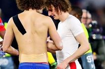 Liga Europy 2019. Chelsea FC - Slavia Praga. David Luiz wymienił się koszulką z "bliźniakiem". Ależ są podobni!