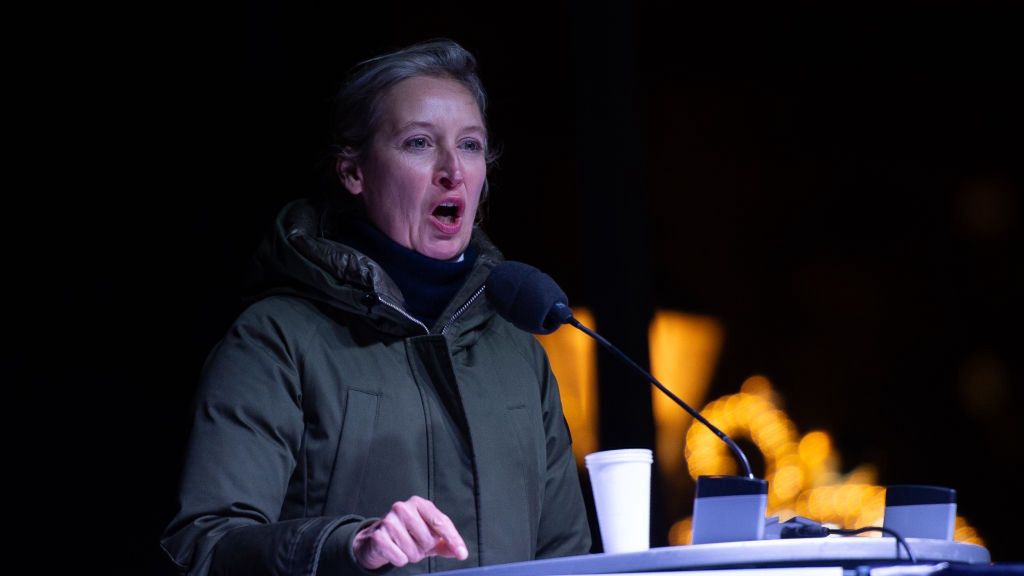 Germany's Far Right AfD Party Holds Memorial Event For Magdeburg Christmas Market Attack Victims
MAGDEBURG, GERMANY - DECEMBER 23: Dr Alice Weidel the co-chairwoman of the AfD addressing the crowd at the AfD's Memorial Event & Mourning Procession on December 23, 2024 in Magdeburg, Saxony-Anhalt. Germany. The event was organized by the AfD as a reaction to a terror attack in a Christmas market in the city. The suspect of Friday's ramming attack at the Christmas market in Magdeburg that killed five people and injured more than two hundred has been identified as Taleb A., a Saudi national and psychotherapist who has been living in Germany since 2006. In social media posts he had expressed support for policies of the far-right Alternative for Germany (AfD), and was critical of Islam and the Islamization of Germany. (Photo by Craig Stennett/Getty Images)
Craig Stennett