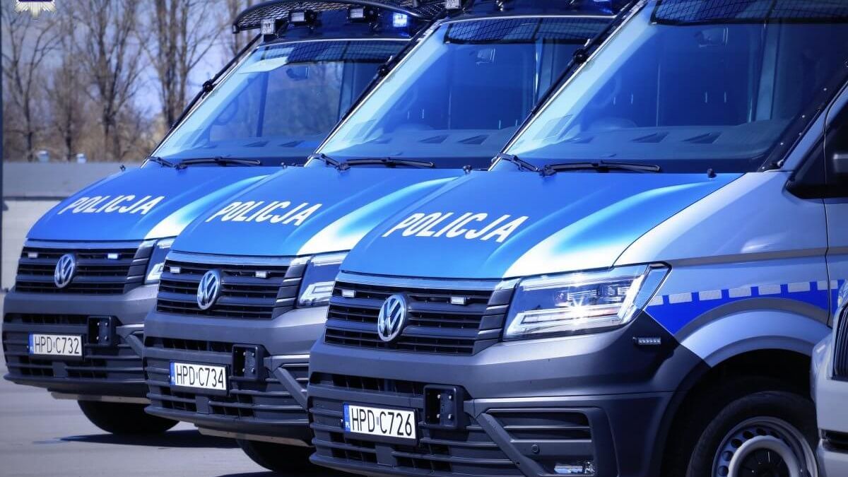 Nowe policyjne radiowozy Volkswageny Crafter