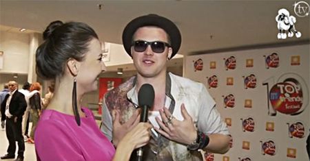 Łozo: "Zobacz, jaki mam tors zjarany!"