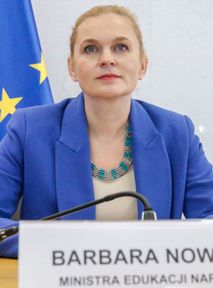 Dwa tygodnie ferii w listopadzie? Uczniowie są już zmęczeni