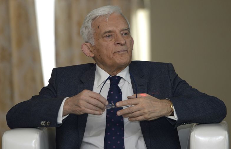 Eurodeputowany Jerzy Buzek.