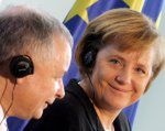 Merkel chce odprężenia w stosunkach z Polską