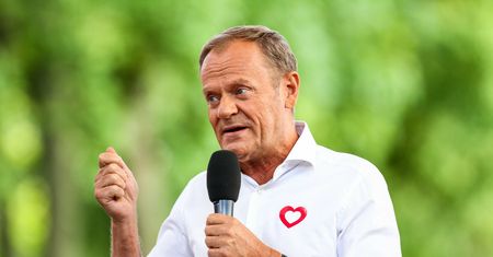 Donald Tusk idzie w zaparte ws. OFE. "Stracilibyście na tym"