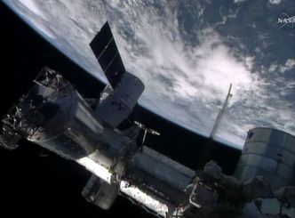 Astronomowie z ISS wyszli w przestrzeń kosmiczną. Na 7 godzin