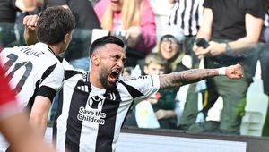 Czerwona kartka nie zaszkodziła Juventusowi