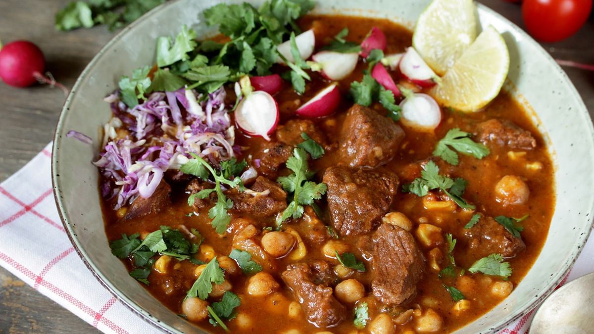 Przepis na rozgrzewającą zupę pozole