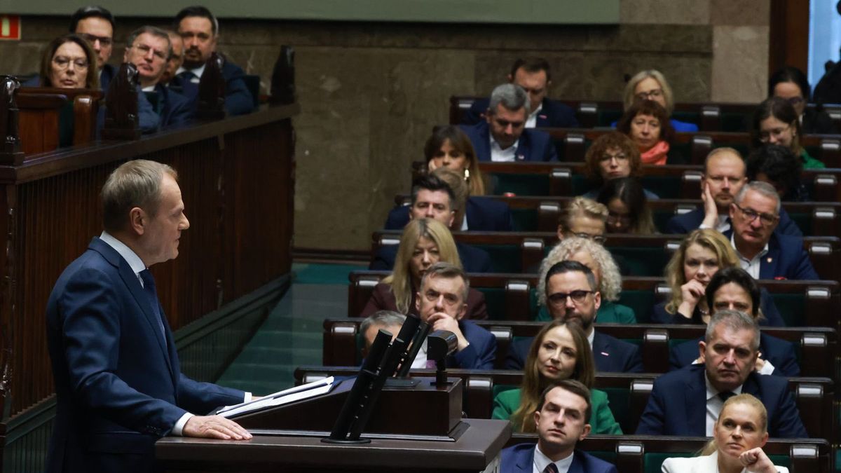 Donald Tusk podczas wygłaszania expose