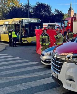 Autobus uderzył w pieszą. Kobieta nie żyje