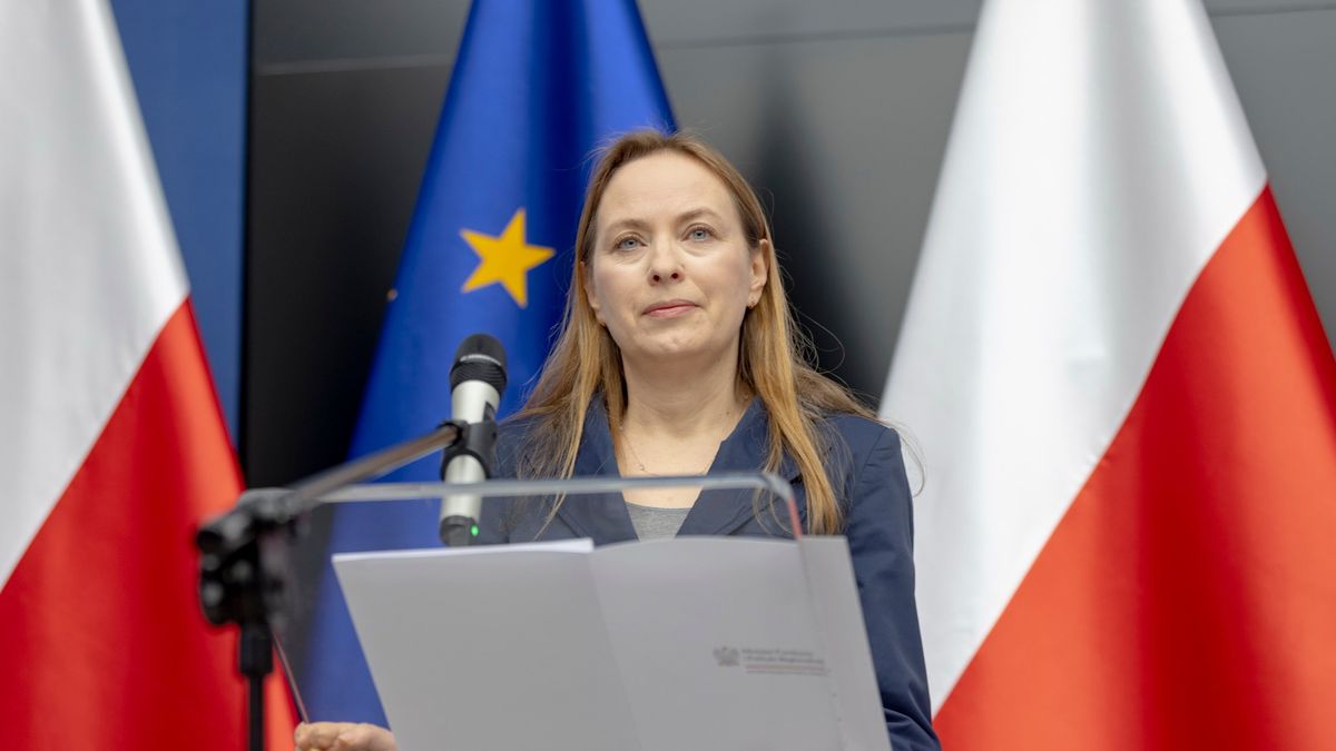 Katrzyna Pełczyńska-Nałęcz  minister funduszy i polityki regionalnej