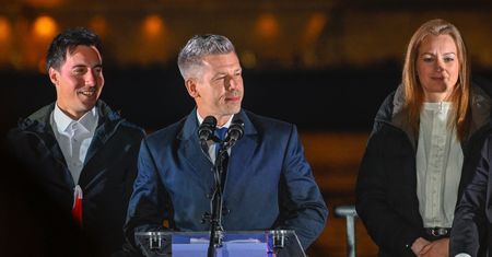 Zmiana polityczna na Węgrzech. Ekspert mówi, co oznacza zwycięstwo Magyara