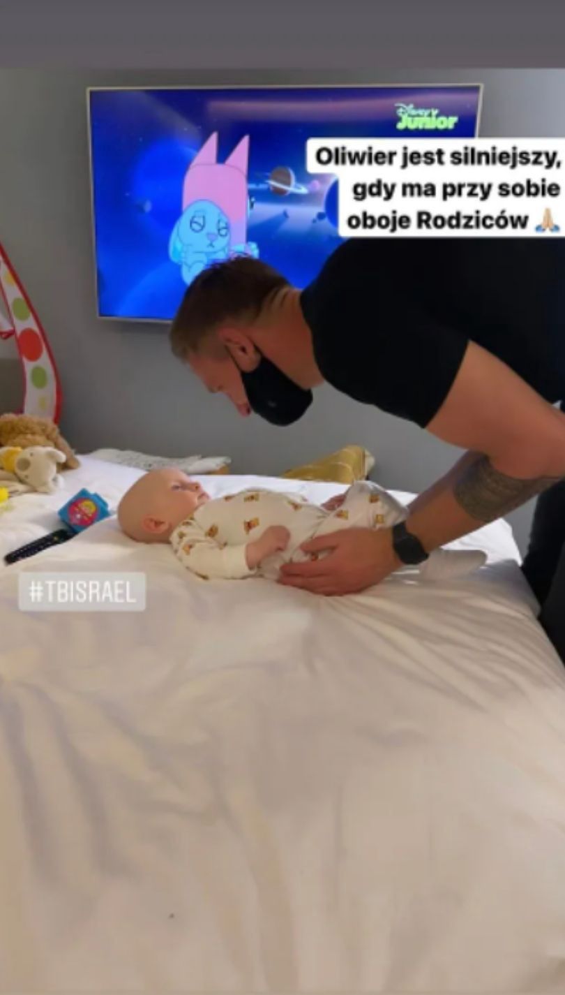 Magdalena Stępień publikuje zdjęcie synka ze szpitala i dziękuje fanom za wsparcie