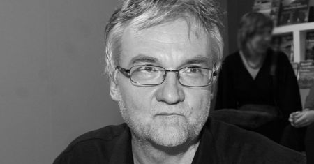 Koronawirus na pogrzebie Jerzego Pilcha. Zygmunt Miłoszewski na kwarantannie