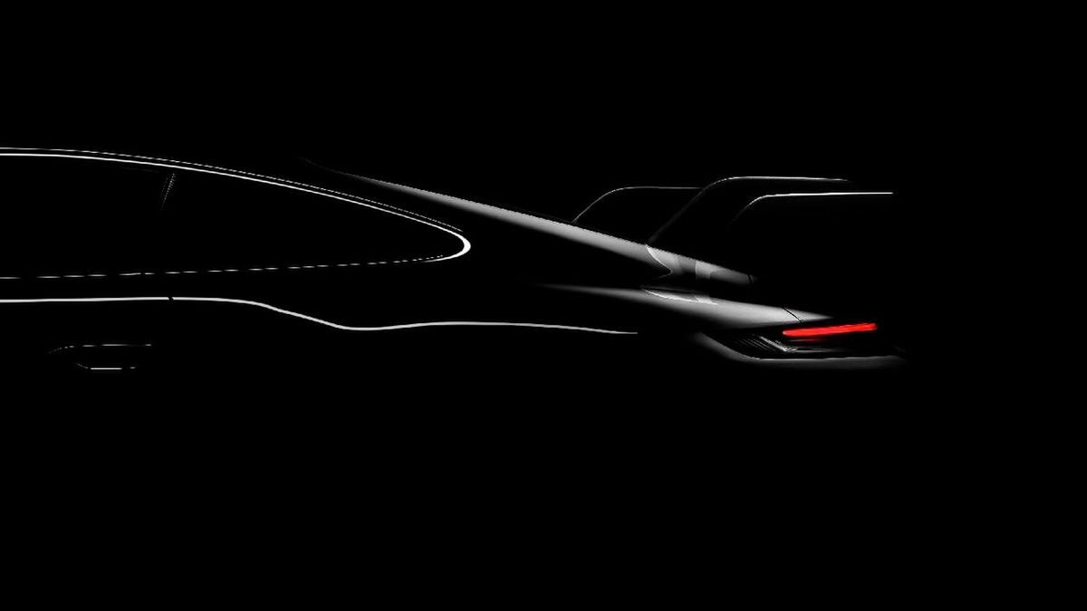 Duże skrzydło sugeruje, że będzie to model GT3.