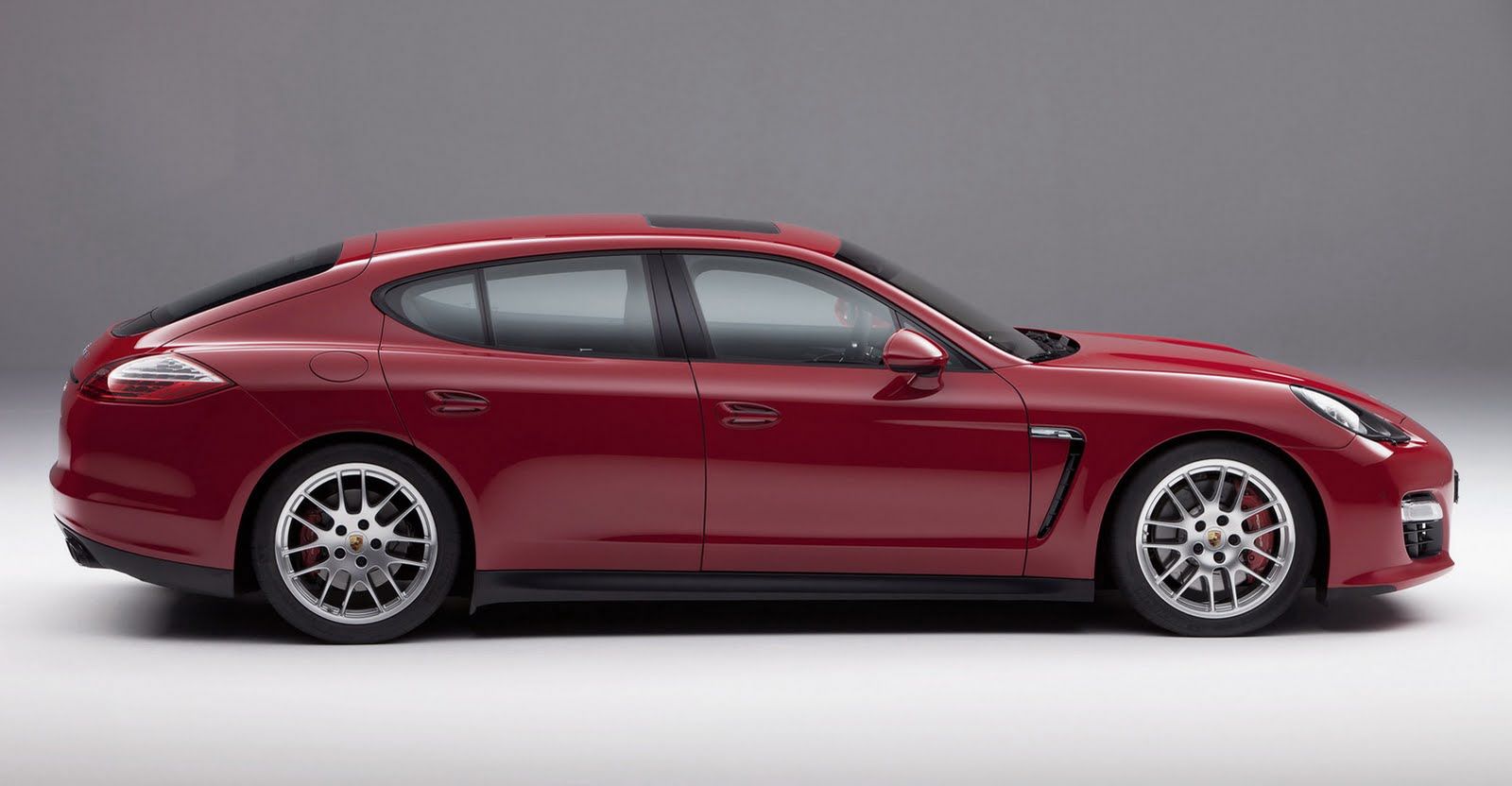 Porsche-Panamera-GTS