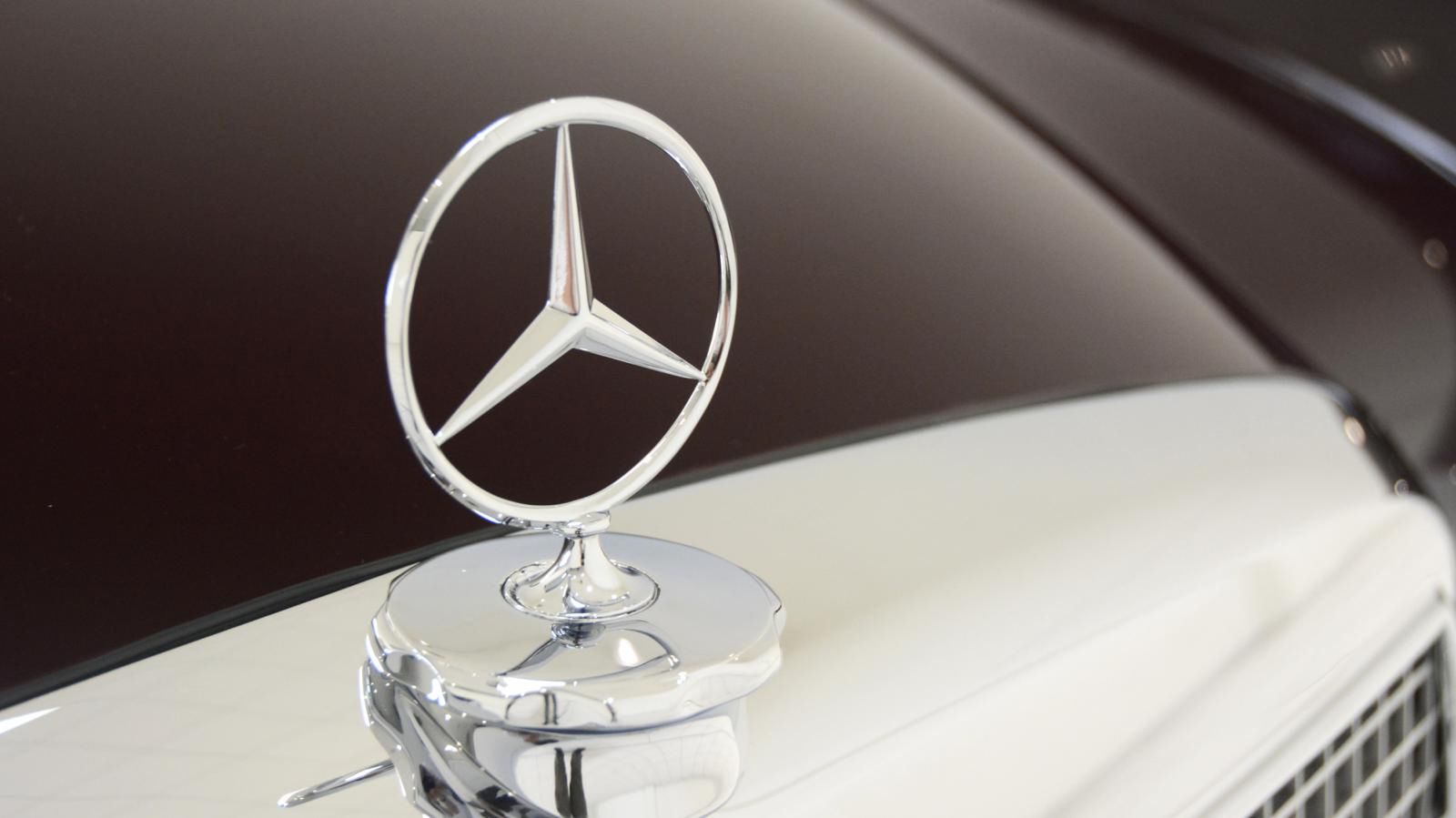 Mercedes-Benz 280 SE
