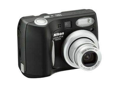 Nikon Coolpix 7600