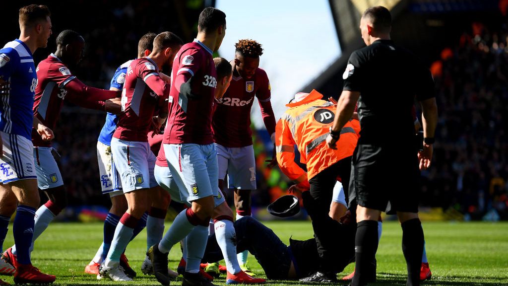 Getty Images / Alex Davidson / Na zdjęciu: atak kibica na Jacka Grealisha